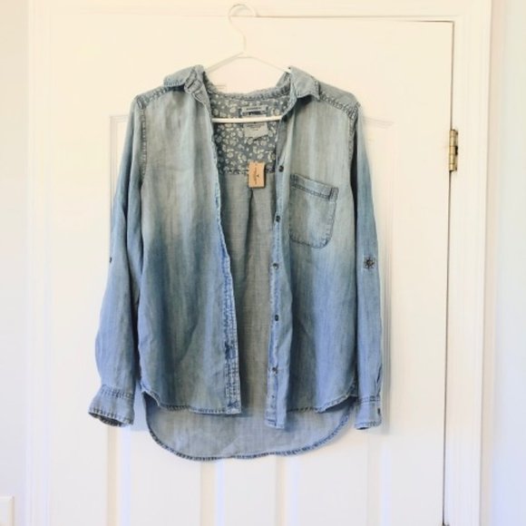NEW American Eagle Outfitters Jean Jacket Boyfriend Fit - Picture 1 of 9